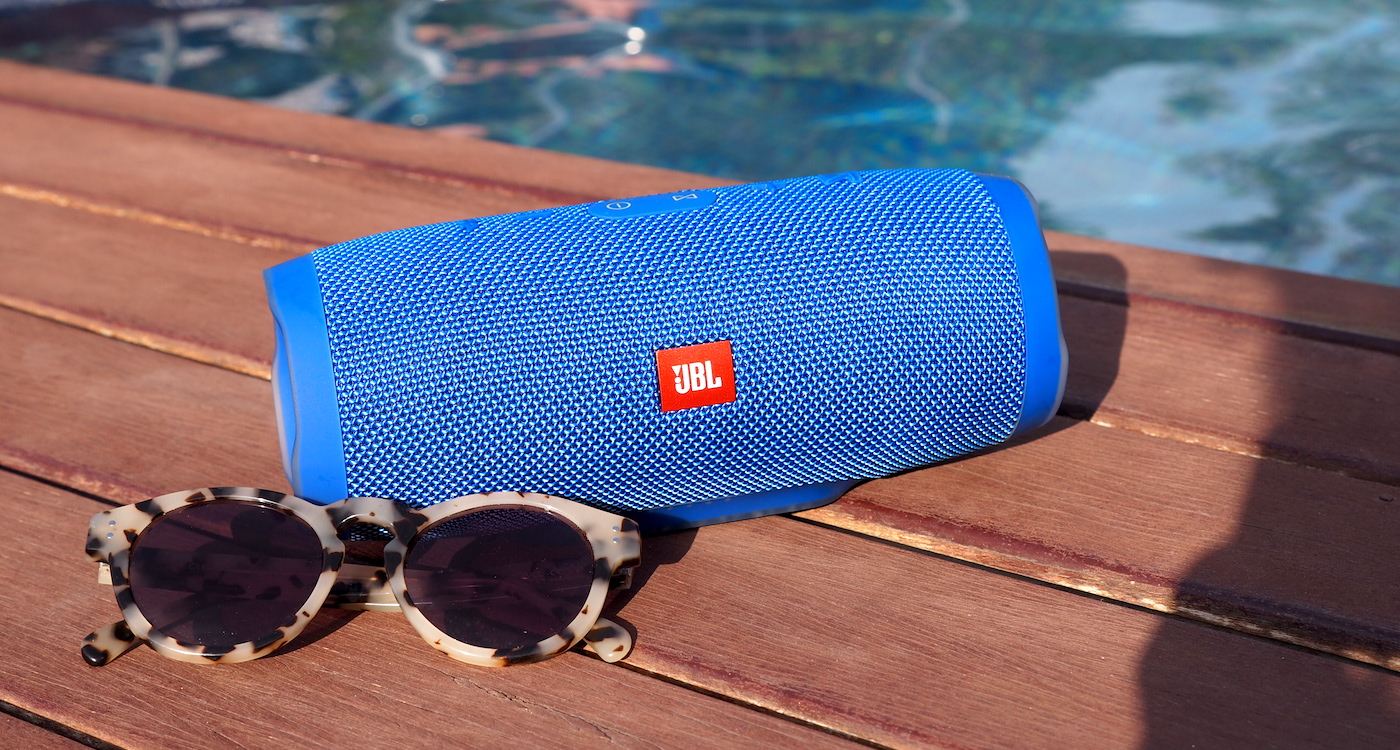 JBL review box muziek
