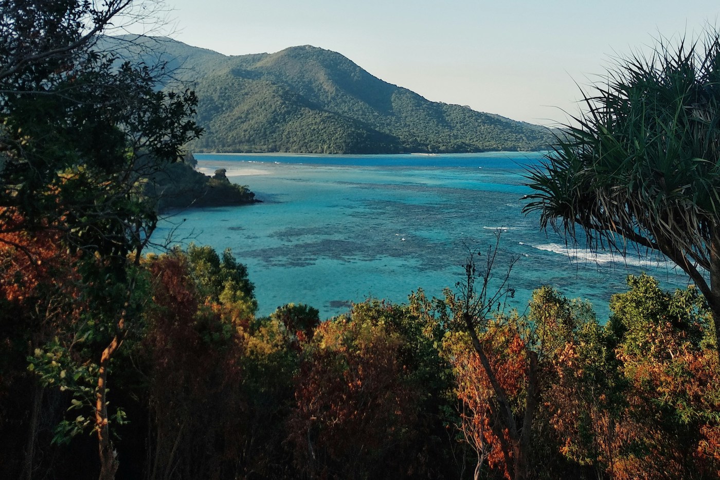 Karmujawa Island indonesie